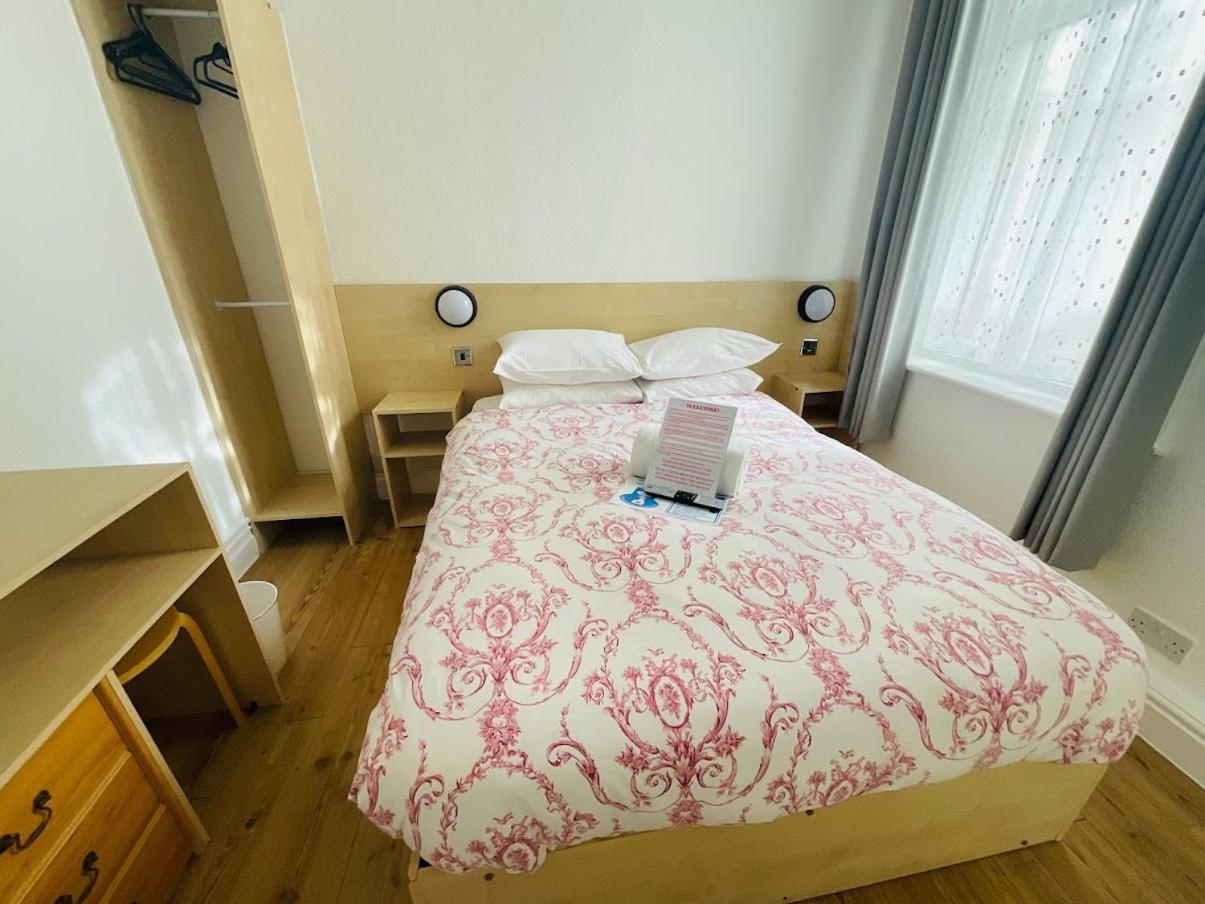 ดาเนสคอร์ท ลอดจ์ Hotel แบล็คพูล ภายนอก รูปภาพ