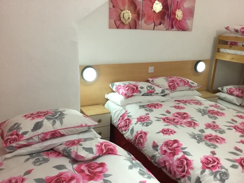 ดาเนสคอร์ท ลอดจ์ Hotel แบล็คพูล ภายนอก รูปภาพ